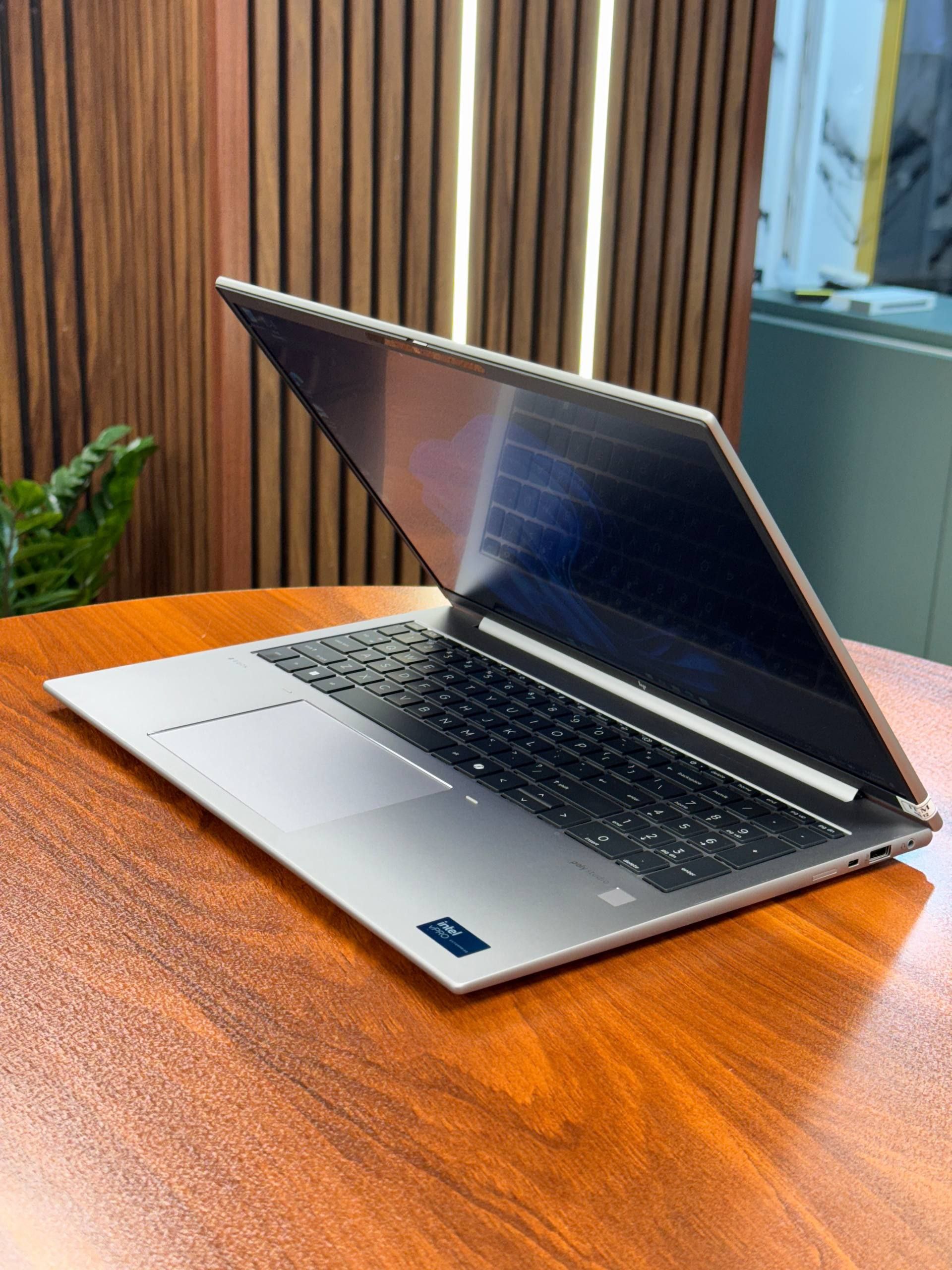 photo_2025-12-11_14-31-48 لپ تاپ HP ZBooK FirFly - Image 1