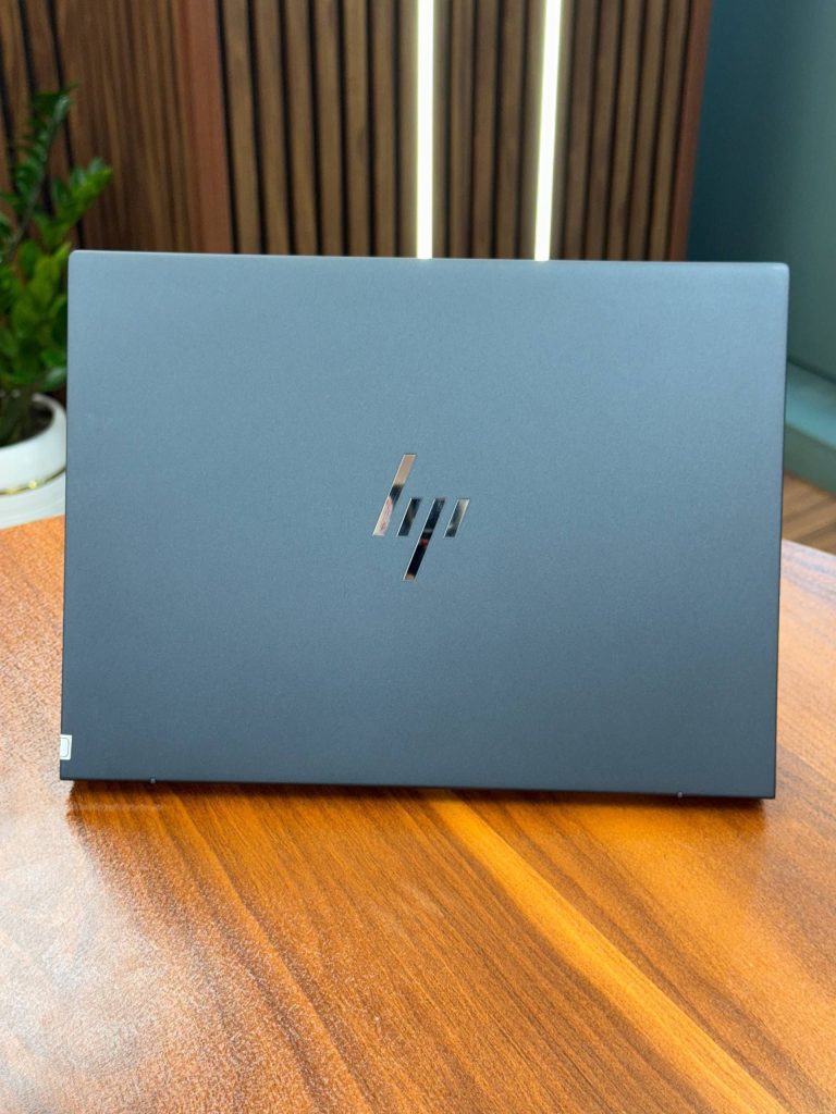 لپ تاپ 900 گرمی HP Deragonfly G4