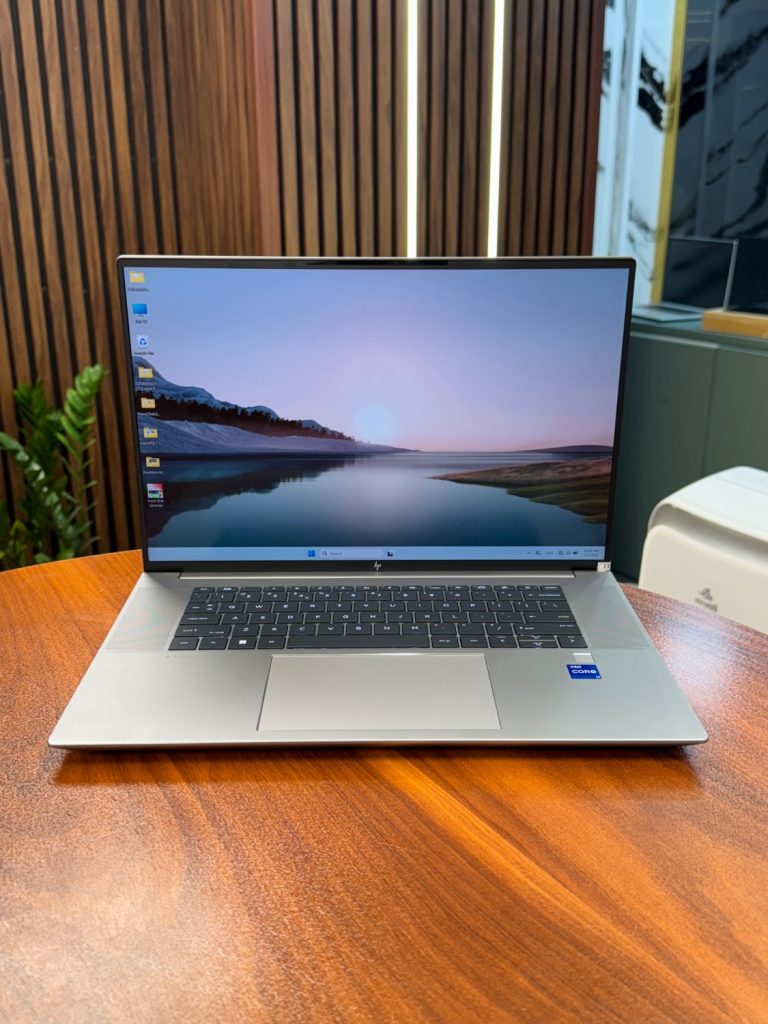 HP ZBOOK STUDIO 16 G10