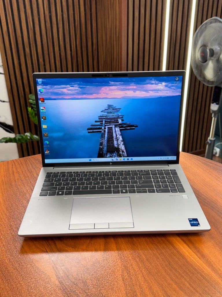 HP ZBOOK FURY 16 G11