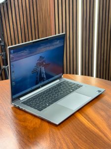لپ تاپ 14 اینچی HP ZBOOK FIREFLY 14 G11 2 HP ZBOOK FIREFLY 14 G11