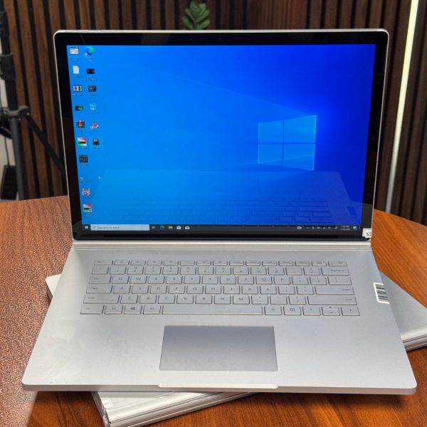 SURFACE BOOK 3