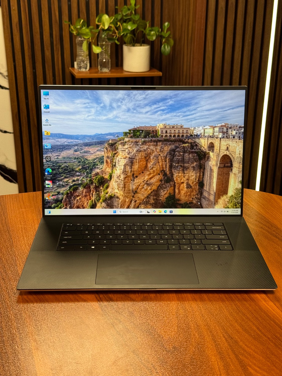 لپ تاپ DELL XPS 9710